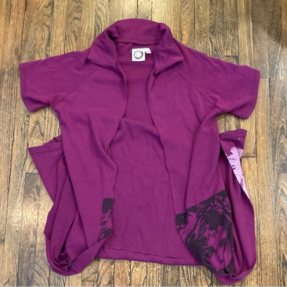 Raspberry T-shirt, cotton fabric, cardigan with short sleeves. Hand Silk Screen - Picture 1 of 6